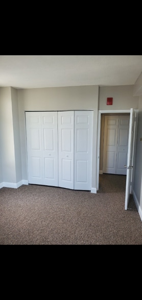 Building Photo - 28 Allegheny Ave