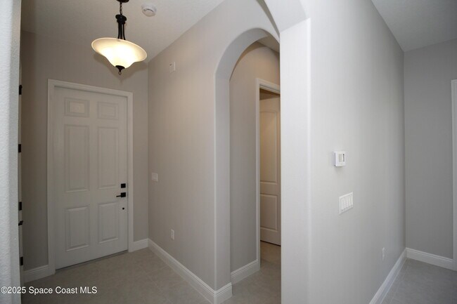 Building Photo - 2485 Musette Aly