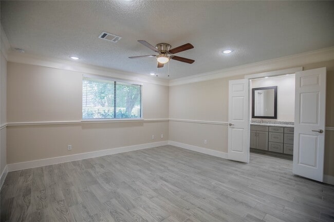 Building Photo - 3919 Wintergreen Dr