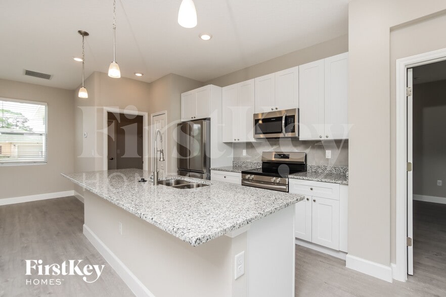 Building Photo - 1690 San Diego St SE