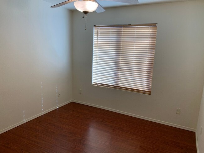 Building Photo - 4BD/2BA/2CG 1900 sf in Canyon de Flores subdivision, Sierra Vista, AZ