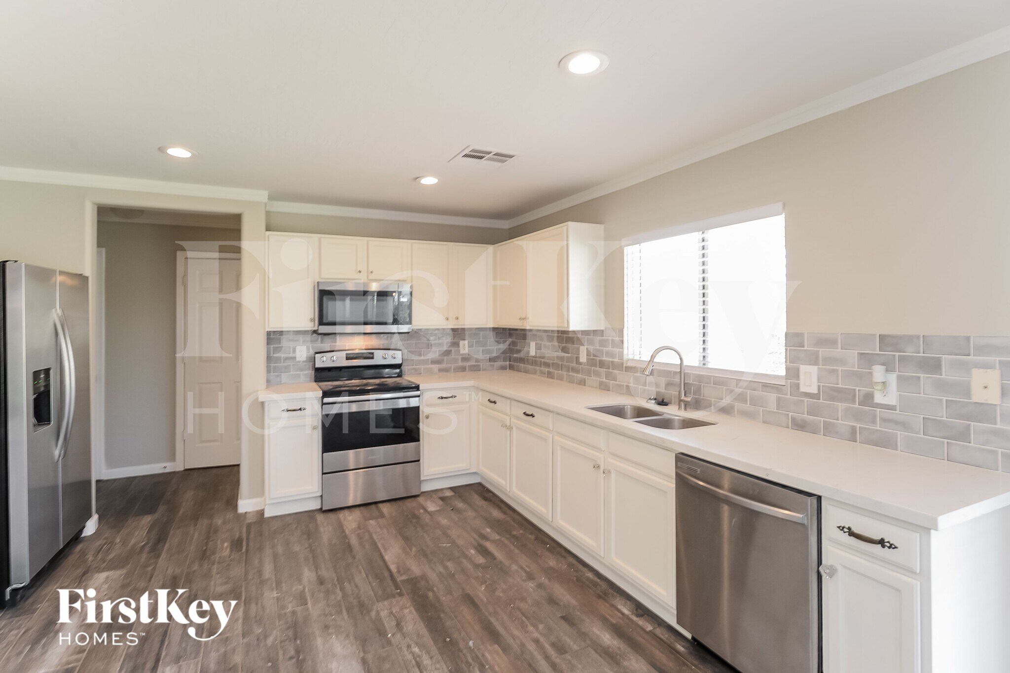 Building Photo - 28590 N Obsidian Dr