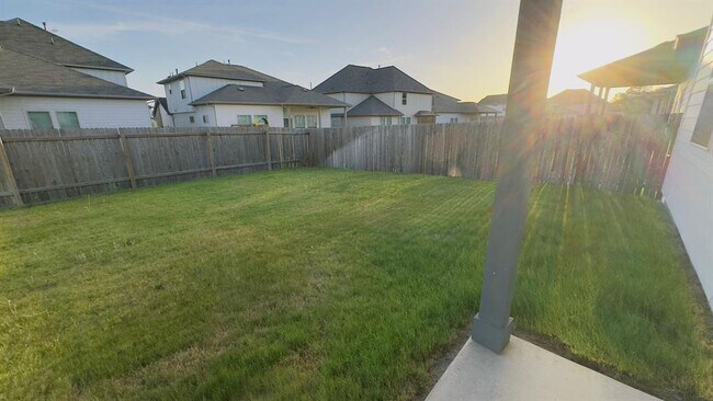 Building Photo - 368 Rend Dr