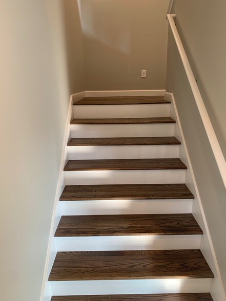 Building Photo - 176 Ridge Pointe Dr