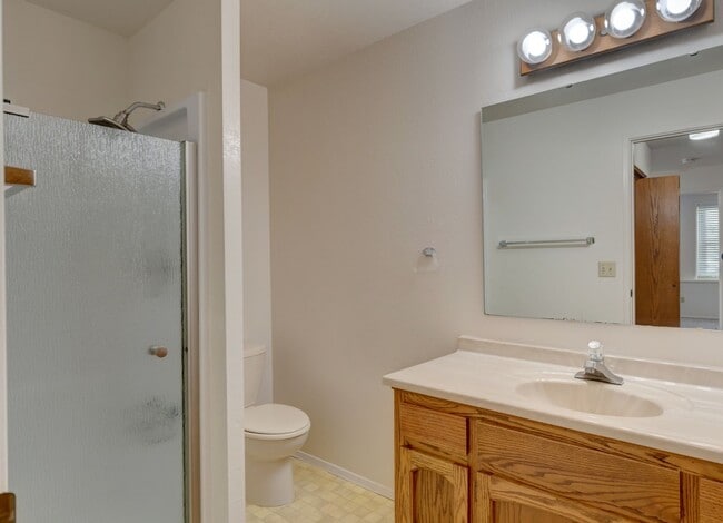 Building Photo - Waterfront Condo with 2 car garage