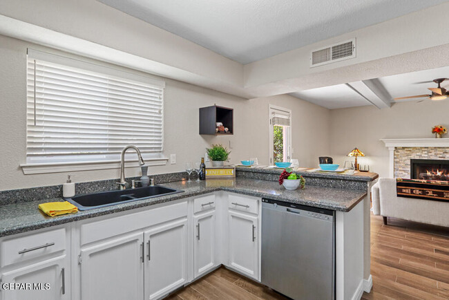Building Photo - 1401 Copper Ridge Dr