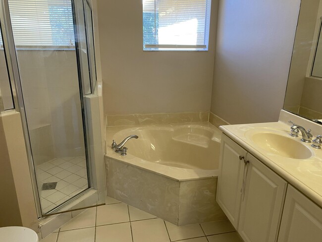 Building Photo - 4366 Berkshire Wharf Dr