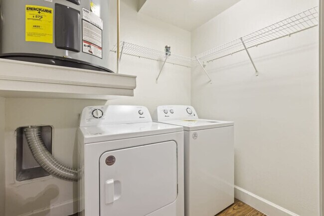 Building Photo - 5250 Town and Country Blvd