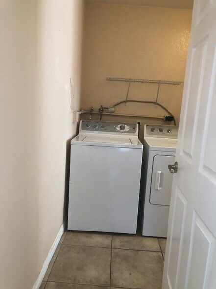 Building Photo - 3690 Spyglass Way