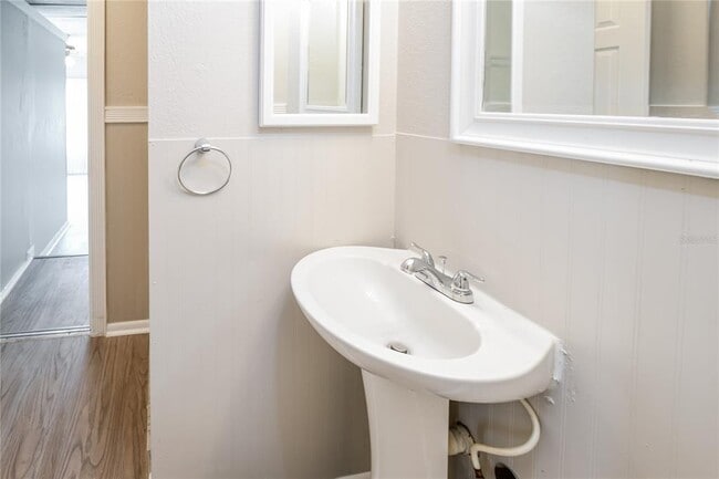 Building Photo - 13239 Asbury St