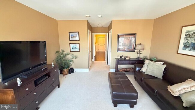 Building Photo - 50 S 16th St