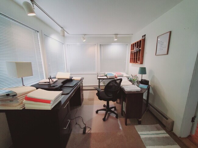 Building Photo - 61 Palmer St