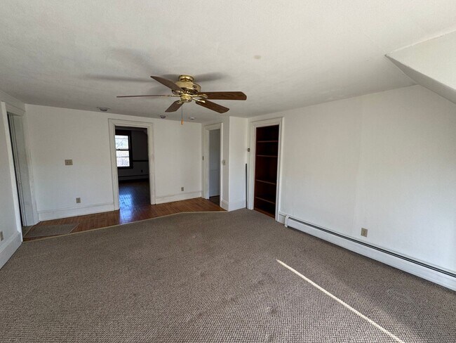 Building Photo - 40 Gile St