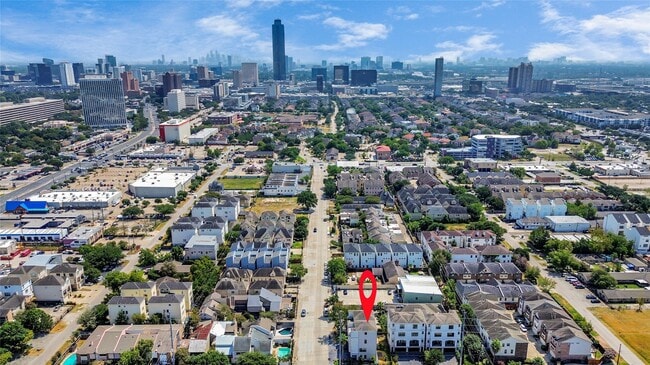 Building Photo - 5735 Winsome Ln