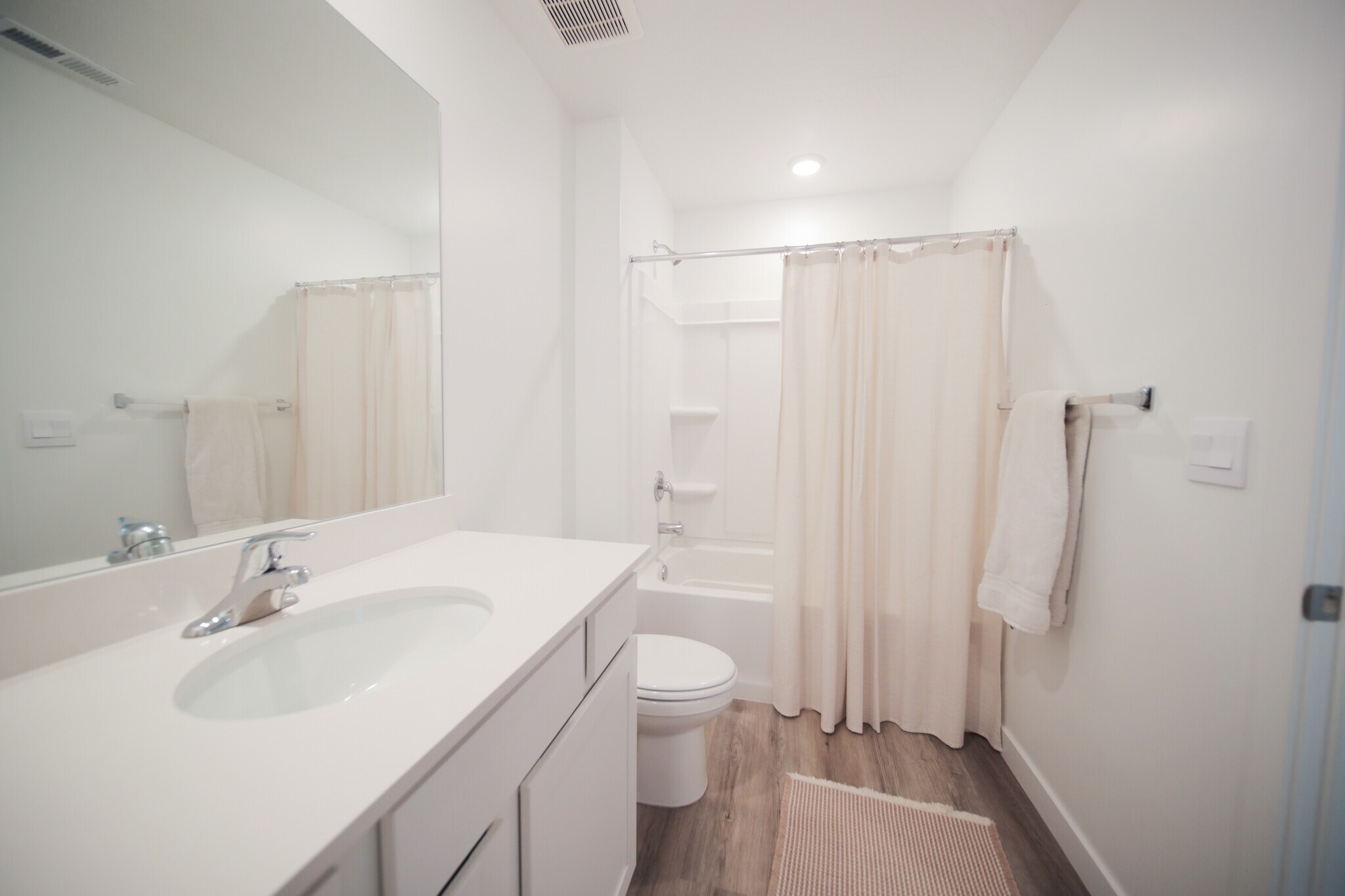 Building Photo - 1737 S Devils Garden Ln