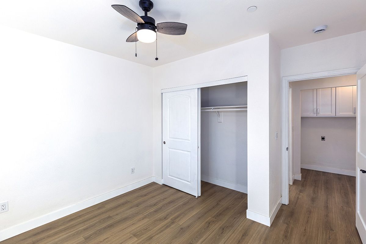 Building Photo - 2013 Walnut