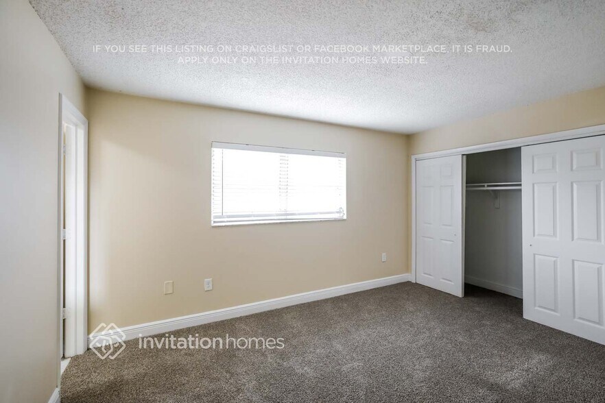 Building Photo - 350 NW 99th Way