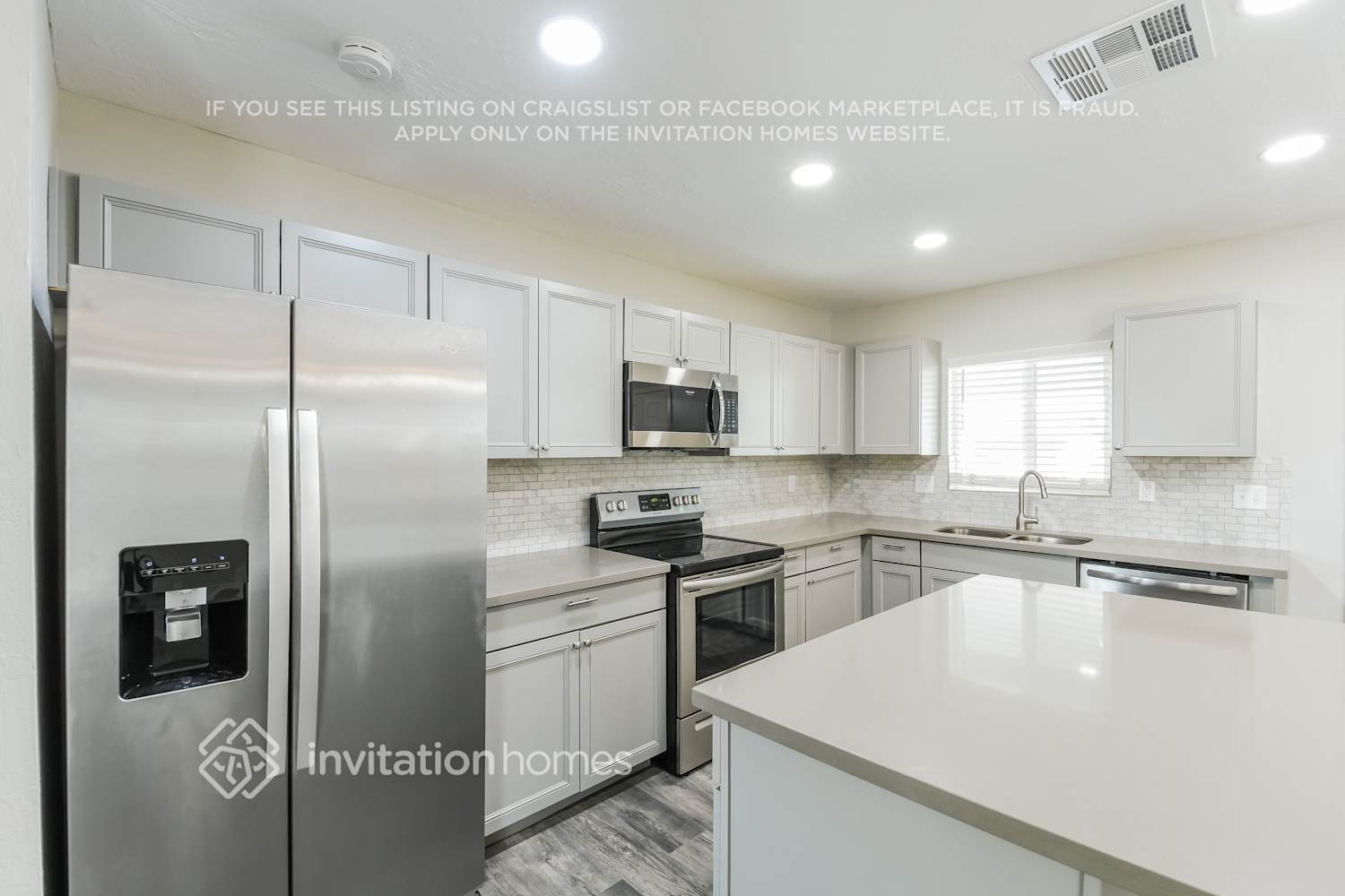 Building Photo - 4555 W Boca Raton Rd