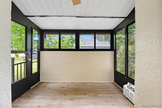 Building Photo - 25 Jamaica St