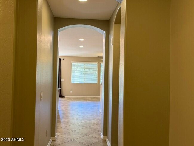 Building Photo - 297 E Kaibab Dr