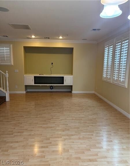 Building Photo - 637 Monument Point St