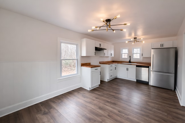 Building Photo - Gantt ST