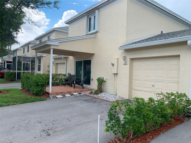 Building Photo - 10911 Jewel Box Ln