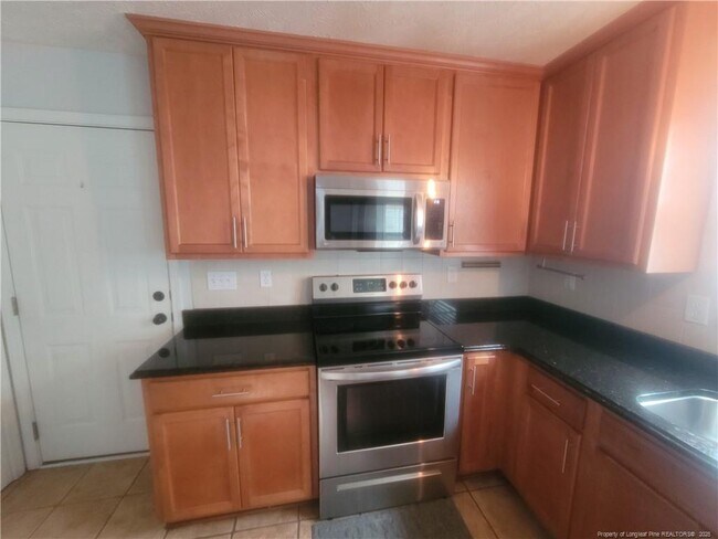 Building Photo - 3320 Benson Pl