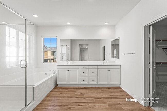 Building Photo - 3915 E Fincastle St