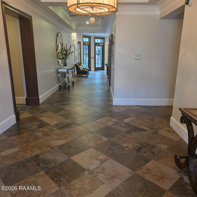 Building Photo - 302 Richland Ave