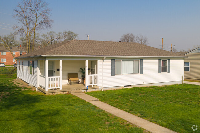 Building Photo - Roseland Court Luxury Duplexes