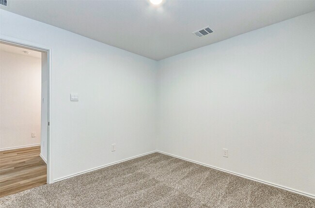 Building Photo - 15056 Ashton Mdws Dr