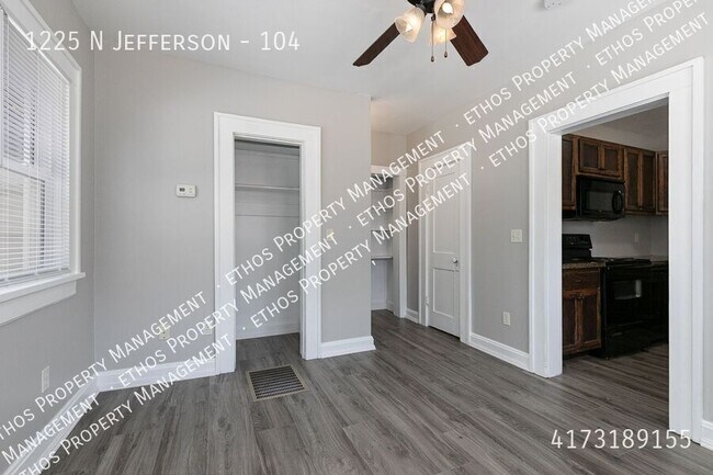 Building Photo - 1225 N Jefferson Ave