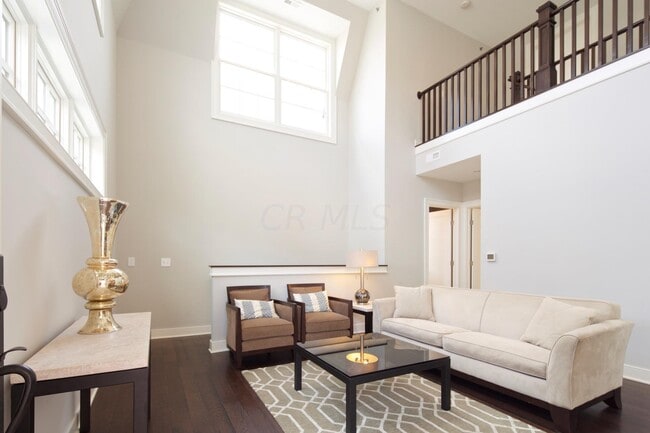 Building Photo - 84 N 6th St