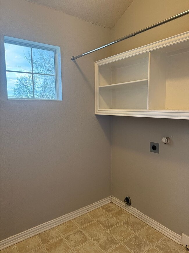 Building Photo - 510 Vienna Ct