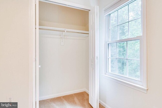 Building Photo - 4809 Tabard Pl