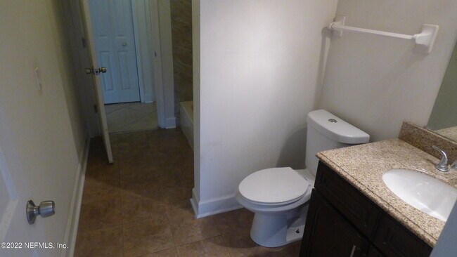 Building Photo - 5615 San Juan Ave