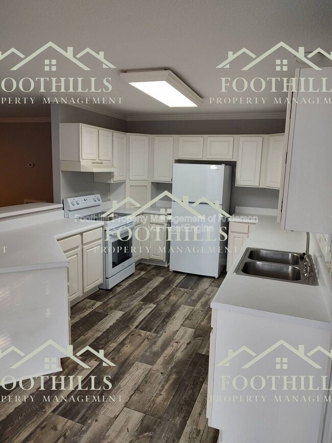 Building Photo - 3514 Hopewell Rd