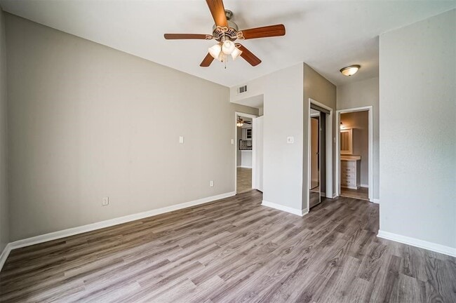 Building Photo - 4747 E NASA Pkwy