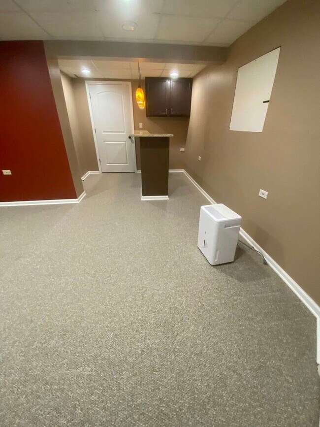 Building Photo - 1213 Pennsbury Ln