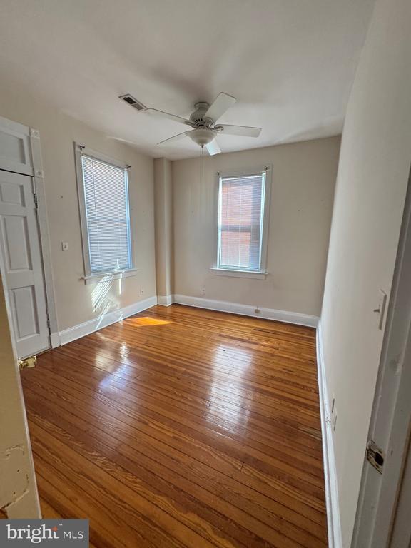 Building Photo - 15 Seaton Pl NW