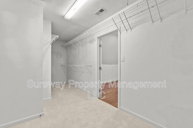 Building Photo - 1 Sweet Gum Ct