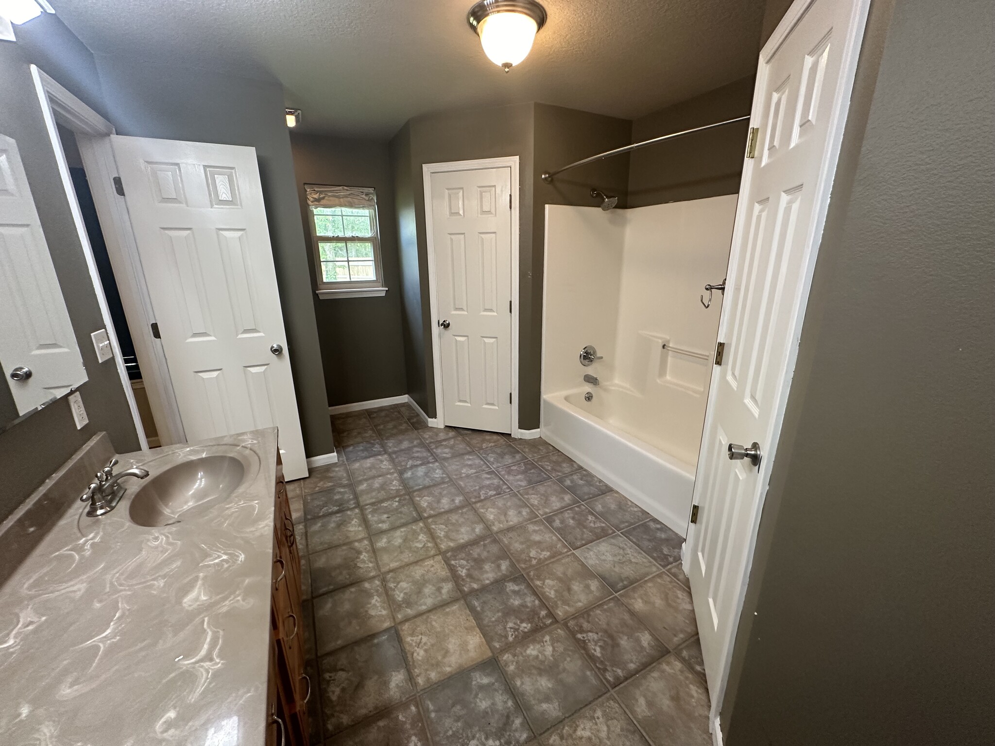 Master Bathroom - 210 N Saint Clair Ct