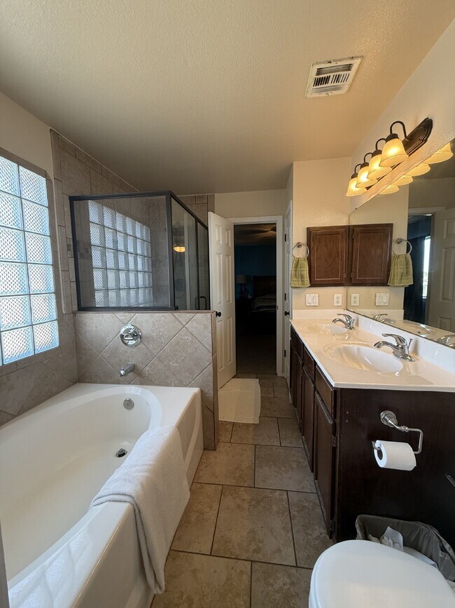 Building Photo - 12869 Little Misty Ln