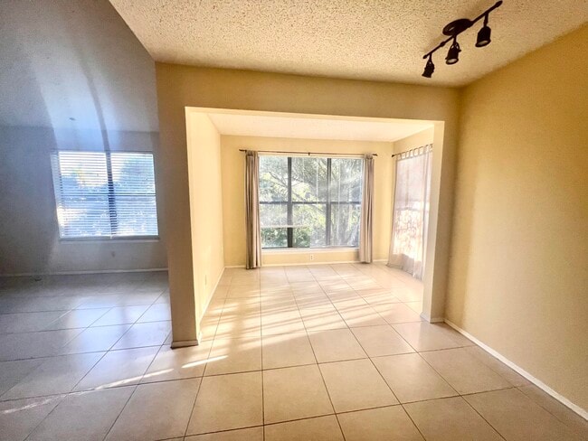 Building Photo - 2301 N Congress Ave