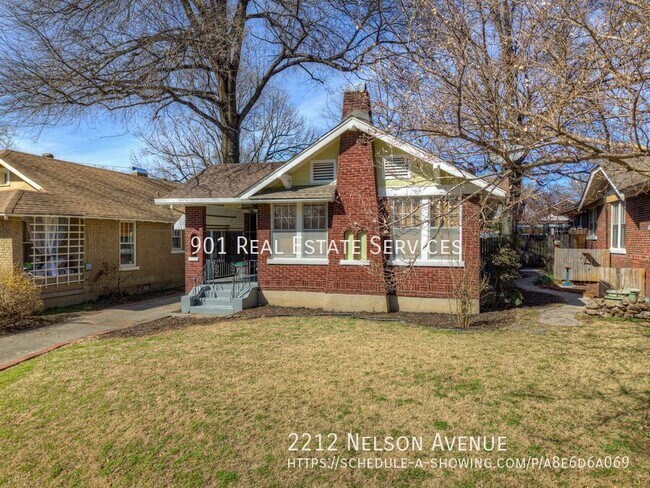 Building Photo - 2212 Nelson Ave