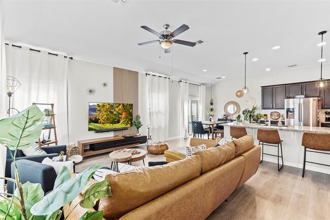 Building Photo - 709 Speckled Alder Dr