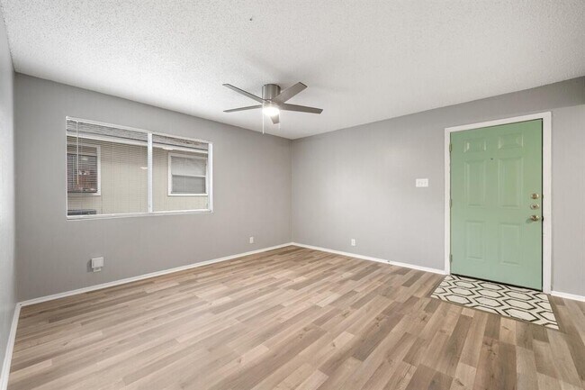 Building Photo - 6805 Blue Dawn Trail