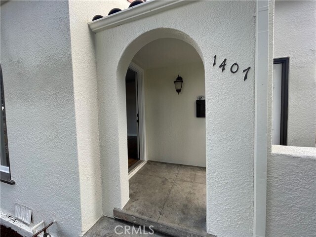 Building Photo - 1407 S Ross St