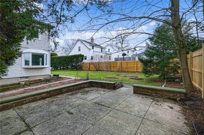 Building Photo - 70 Brambach Ave
